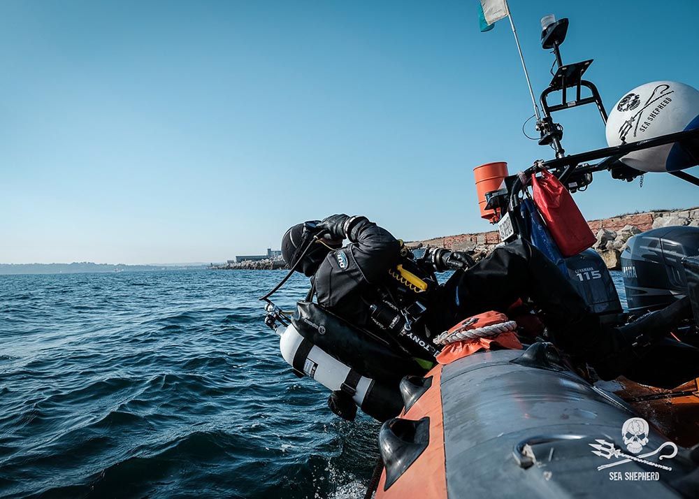 Spot ghost fishing gear around the coast of the UK